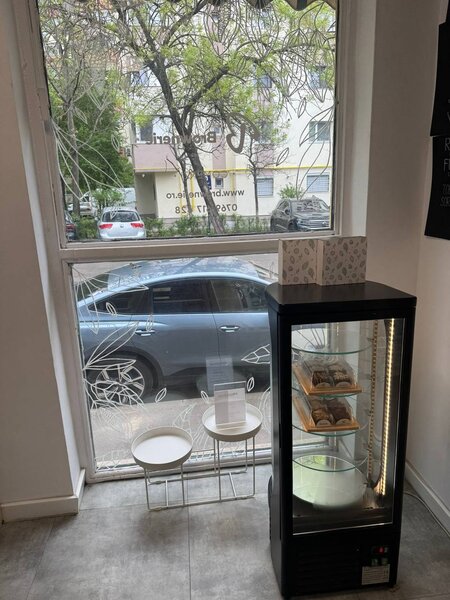 Lacul Tei, Spatiu comercial dotat integral cu aparatura profesionala