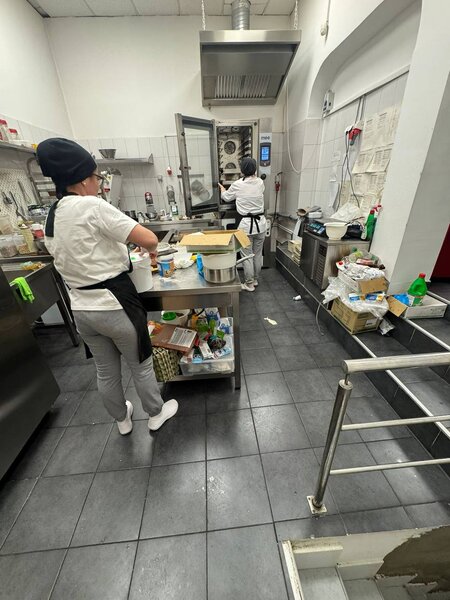 Lacul Tei, Spatiu comercial dotat integral cu aparatura profesionala