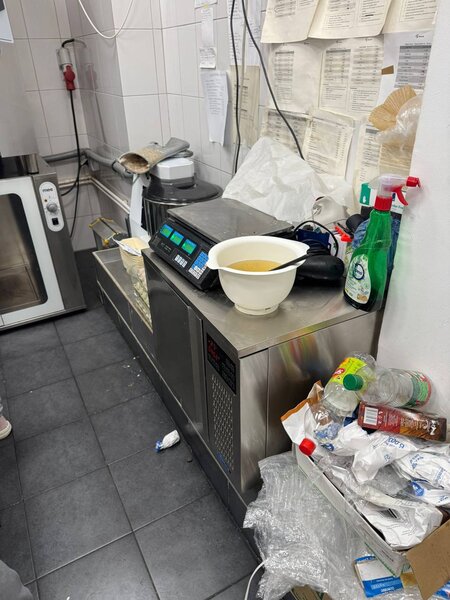 Lacul Tei, Spatiu comercial dotat integral cu aparatura profesionala