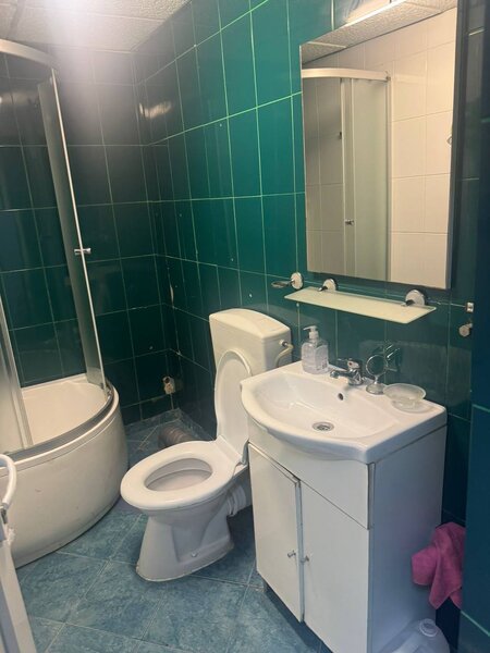 Lacul Tei, Spatiu comercial dotat integral cu aparatura profesionala